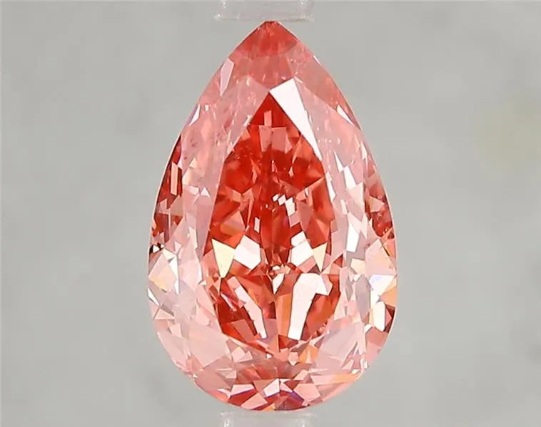 2.10ct Diament Hodowany w Laboratorium Kształt Gruszka Kolor Fancy Vivid Red Czystosc VVS1 Certyfikat IGI