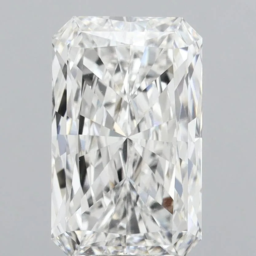 4.01ct Radiant Lab Grown Diamond (Colour F, Clarity VVS2, IGI Certified)