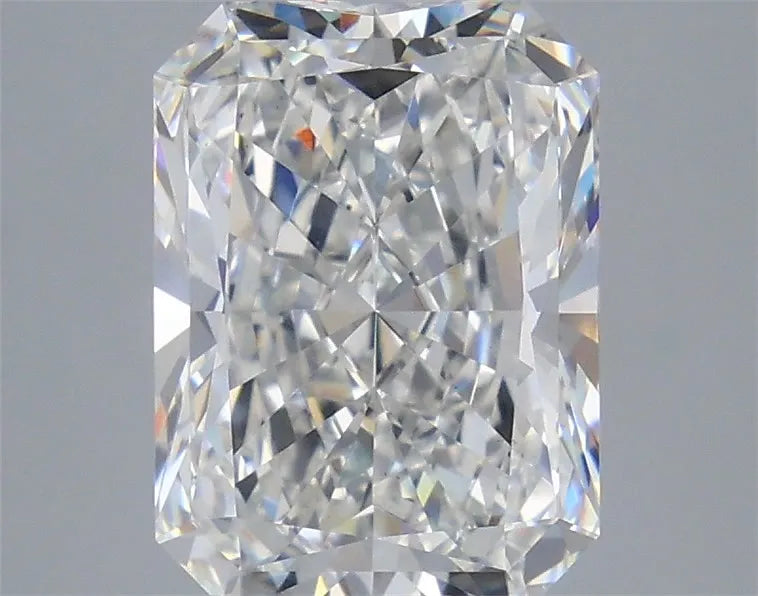 4.53ct Radiant Lab Grown Diamond (Colour F, Clarity VS1, IGI Certified)