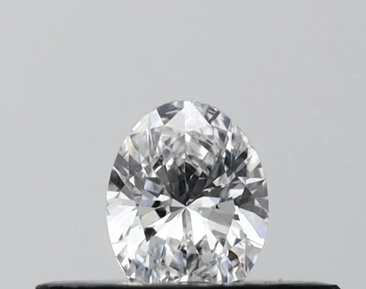0.20ct Oval Lab Grown Diamond (Colour D, Clarity VVS2, IGI Certified)