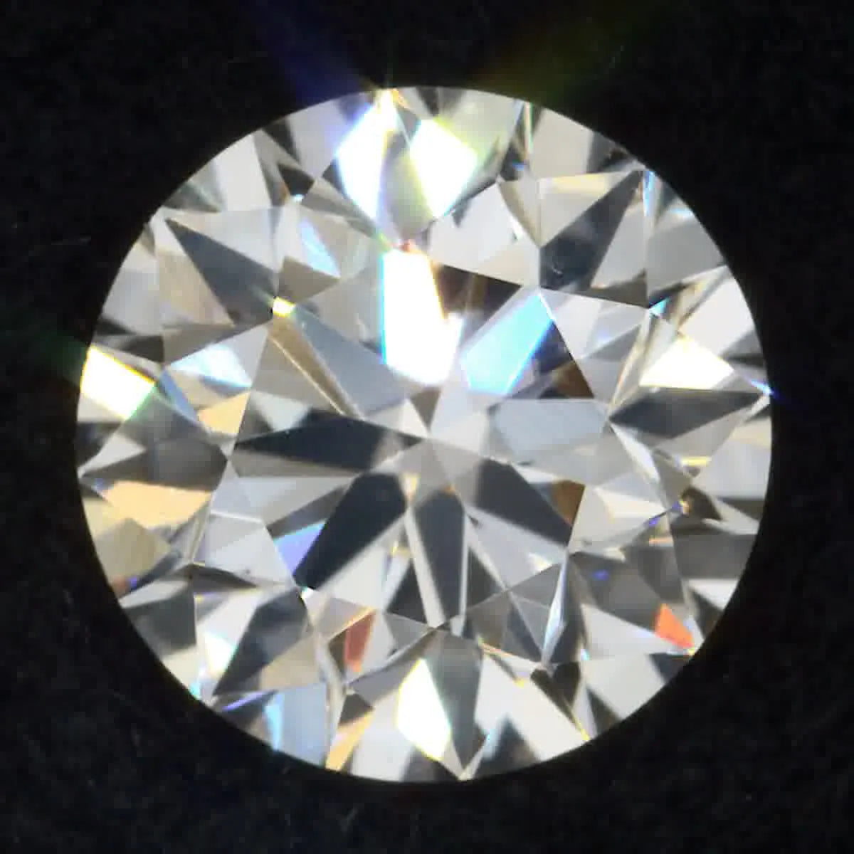 0.50ct Round Lab Grown Diamond (Colour H, Clarity VVS2, Cut EX, IGI Certified)