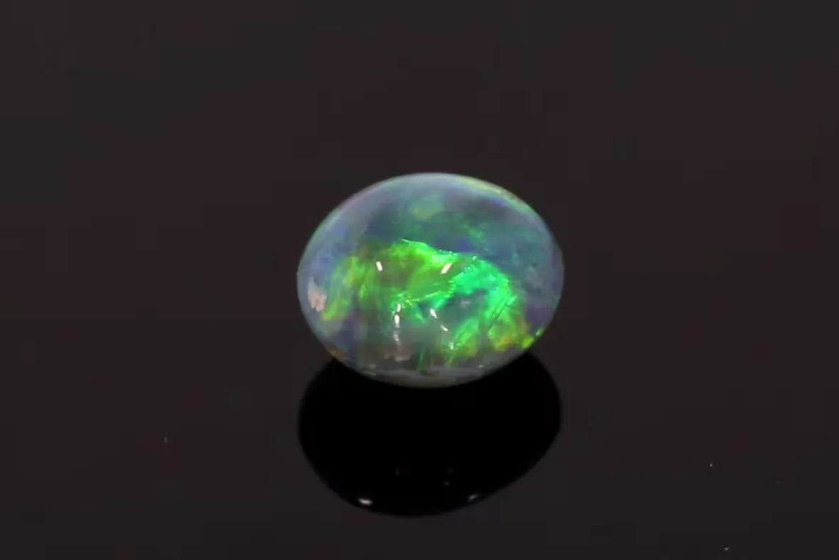 0.81ct Oval Natural Opal (Colour Multicolor, Clarity Eye Clean, Cut Faceted)