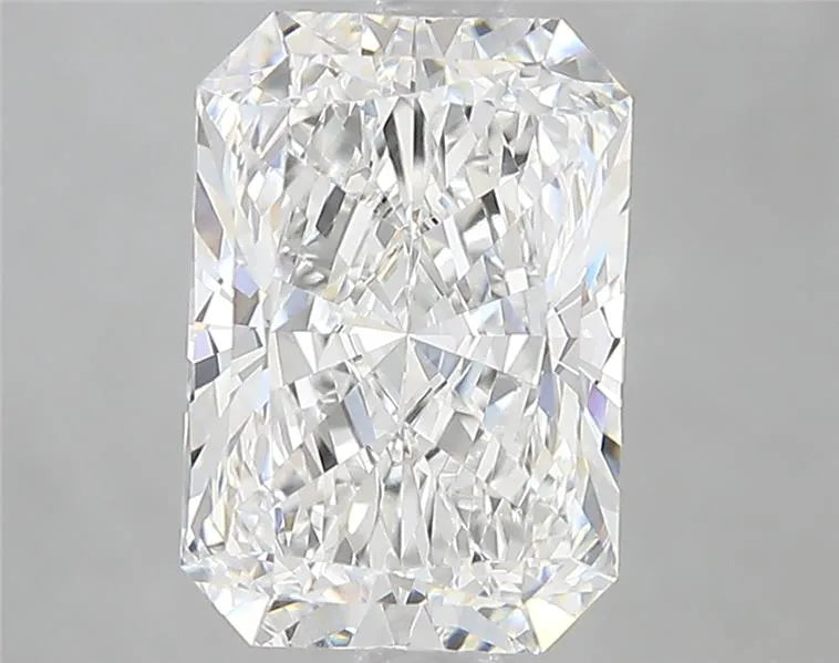 2.03ct Radiant Lab Grown Diamond (Colour G, Clarity VVS1, IGI Certified)