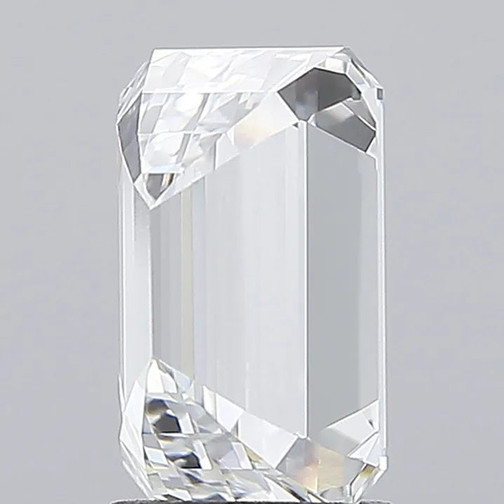 2.50ct Emerald Lab Grown Diamond (Colour F, Clarity VS1, IGI Certified)