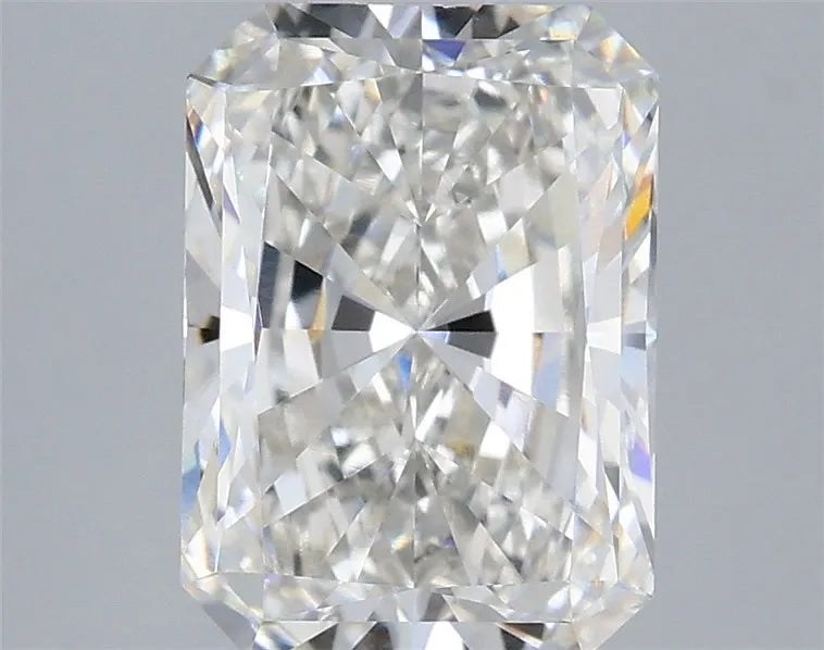 3.00ct Radiant Lab Grown Diamond (Colour G, Clarity VVS1, IGI Certified)