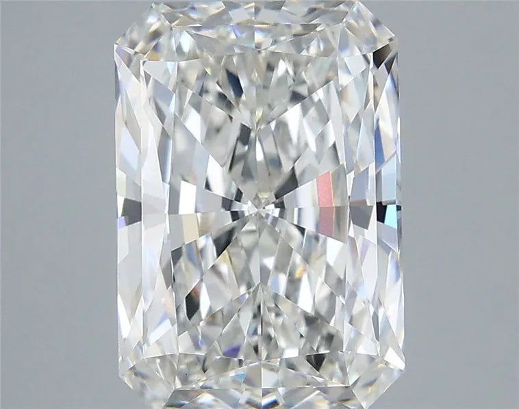 3.91ct Radiant Lab Grown Diamond (Colour F, Clarity VVS2, IGI Certified)