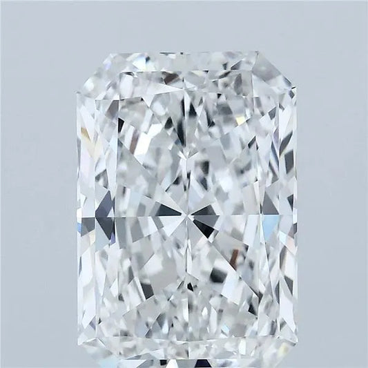 4.02ct Radiant Lab Grown Diamond (Colour F, Clarity VVS2, IGI Certified)