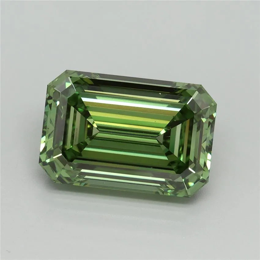 6.05ct Emerald Lab Grown Diamond (Colour Fancy Vivid Green, Clarity VVS2, IGI Certified)