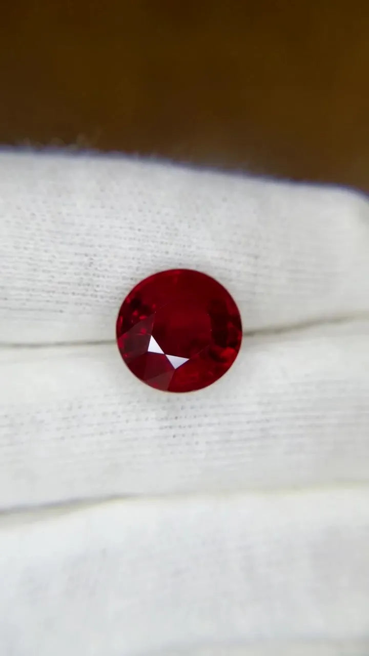 6.06ct Round Natural Ruby (Colour Red, Clarity Eye Clean, Cut Faceted)